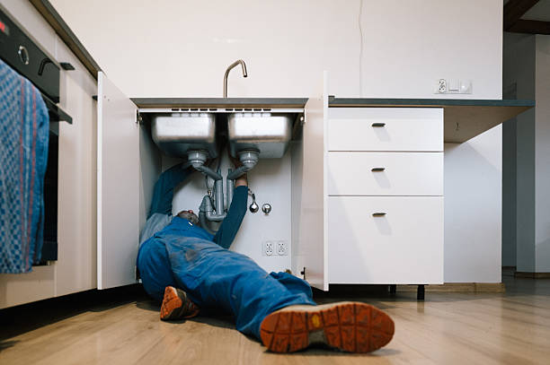 Professional Drain Cleaning technician working in Hitchcock, TX